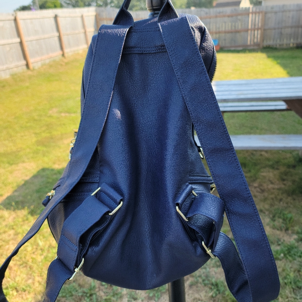 Steve Madden Backpack Host Pick - image 3